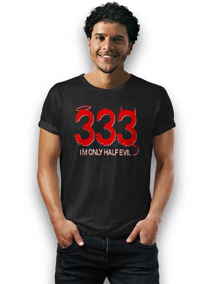 333-im-only-half-evil-t-shirt schwarz 2