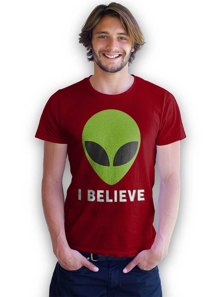 alien-i-believe-t-shirt bordeaux 2