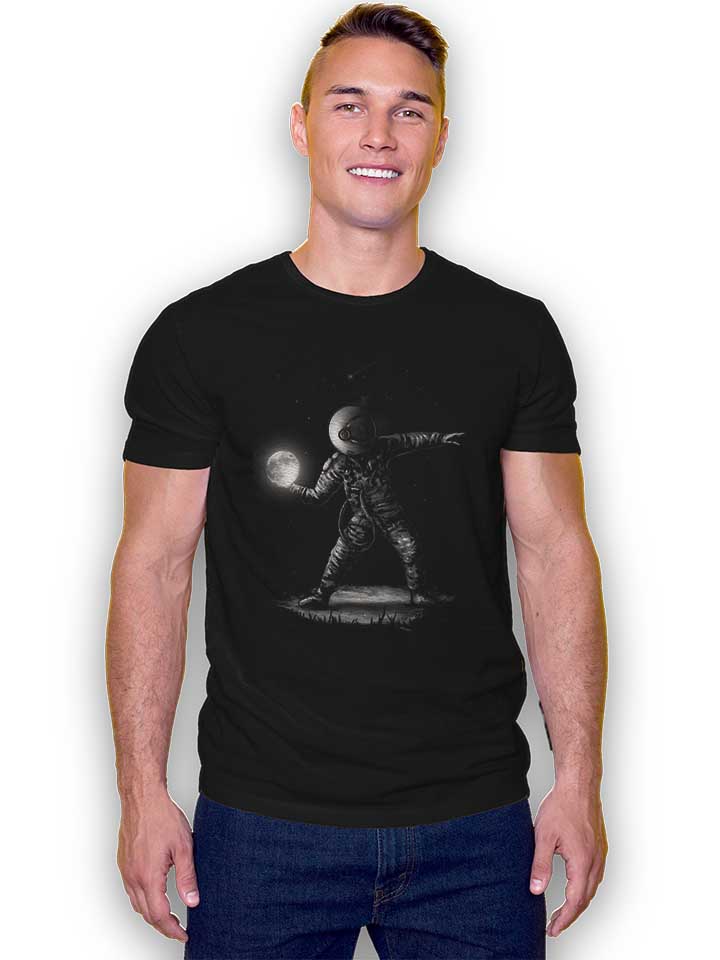 banksy-astronaut-moon-t-shirt schwarz 2