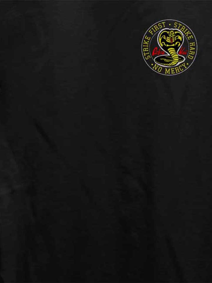 cobra-kai-logo-chest-print-damen-t-shirt schwarz 4