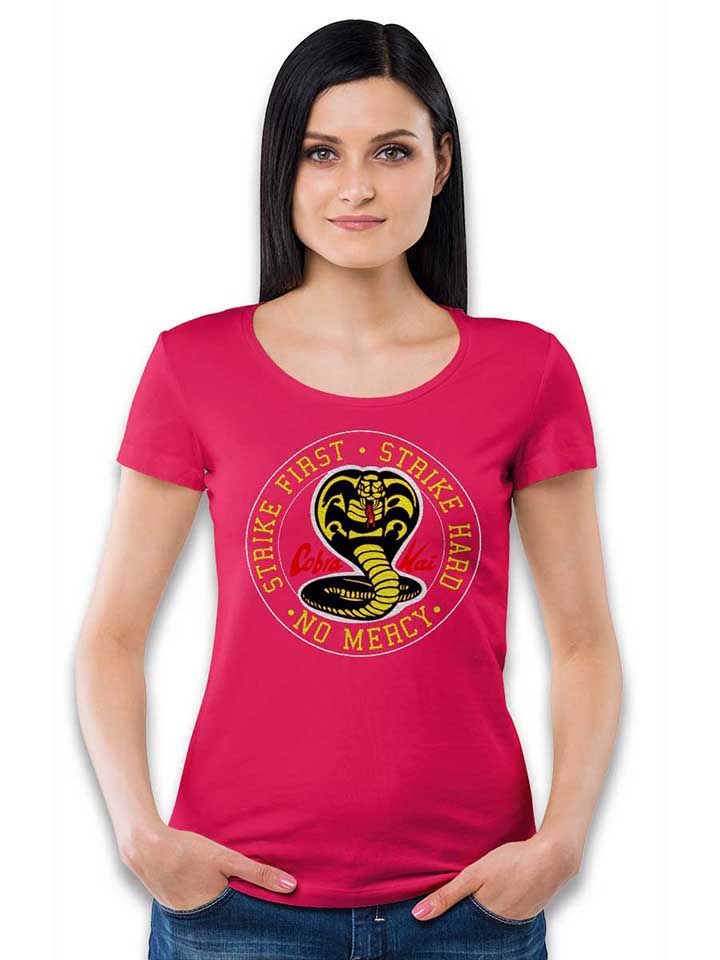 cobra-kai-logo-damen-t-shirt fuchsia 2