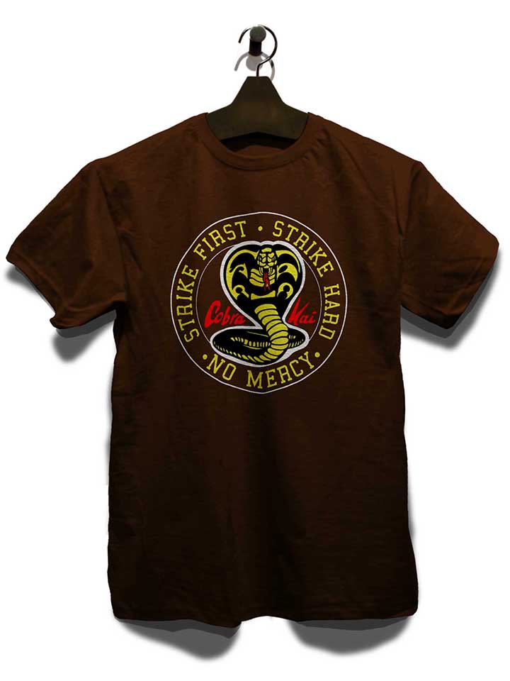cobra-kai-logo-t-shirt braun 3