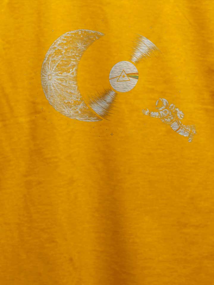 dark-side-moon-astronaut-t-shirt gelb 4