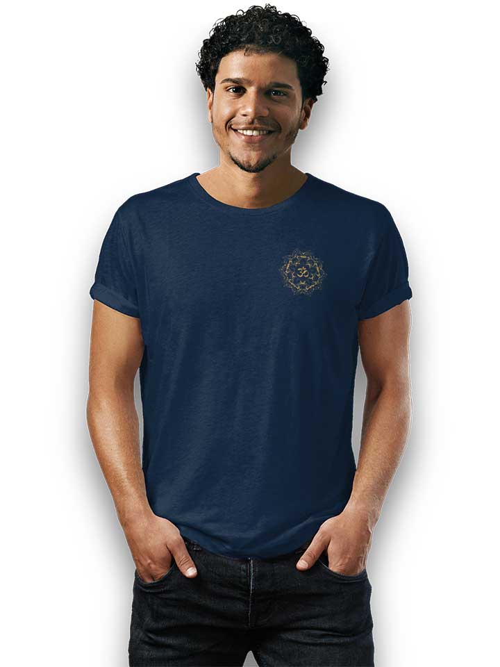 golden-om-mandala-chest-print-t-shirt dunkelblau 2