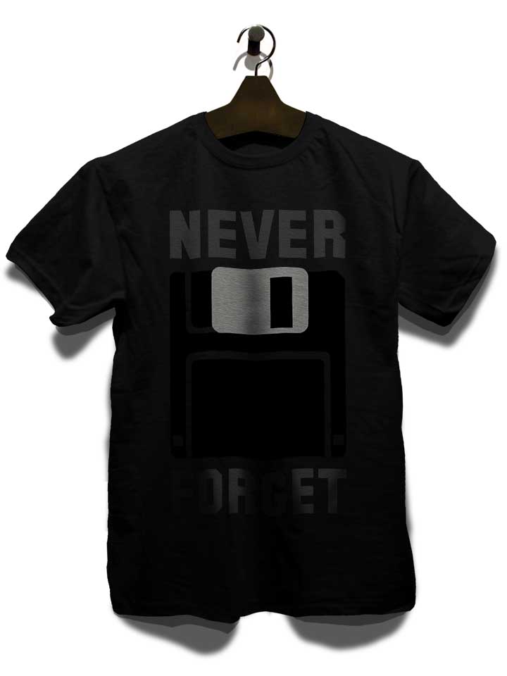 never-forget-floppy-disc-t-shirt schwarz 3