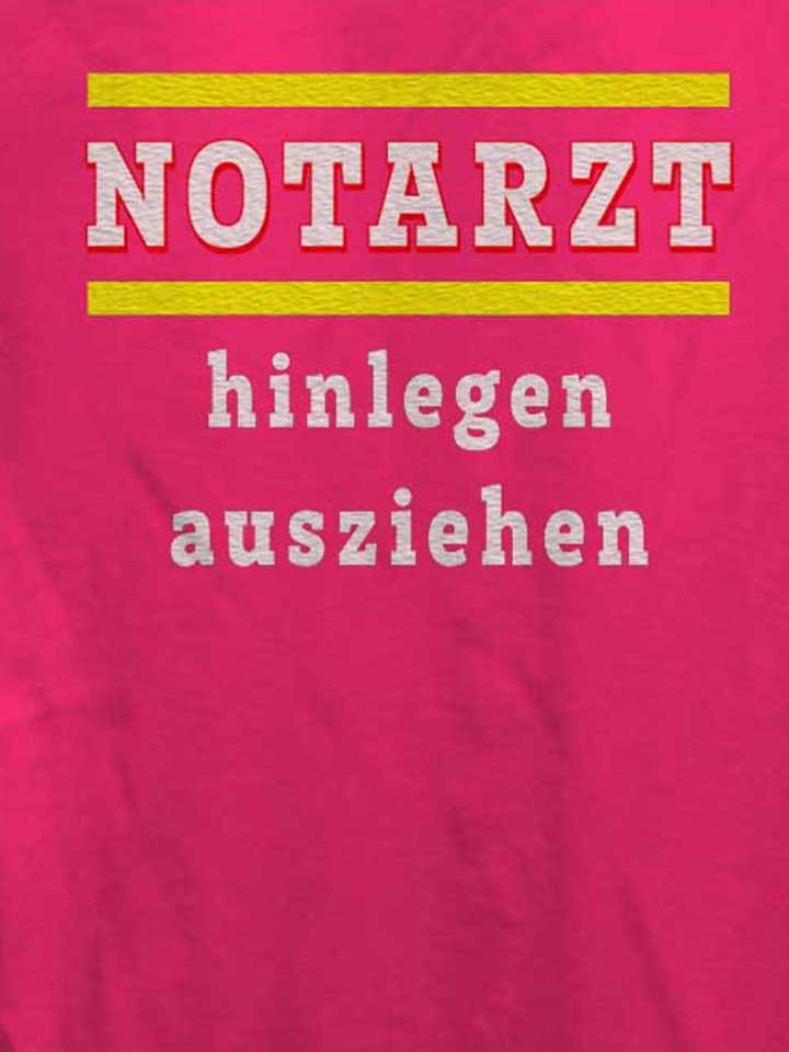 notarzt-hinlegen-ausziehen-damen-t-shirt fuchsia 4