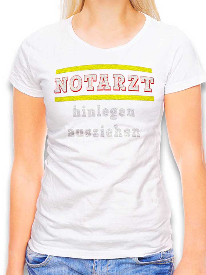 notarzt-hinlegen-ausziehen-damen-t-shirt weiss 1