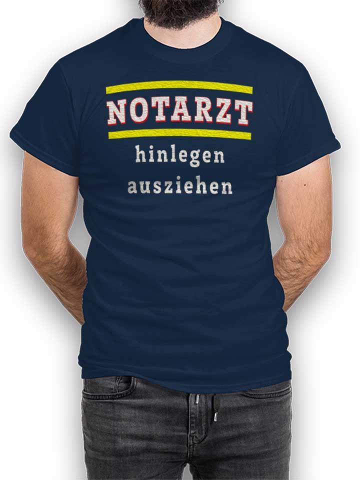 notarzt-hinlegen-ausziehen-t-shirt dunkelblau 1