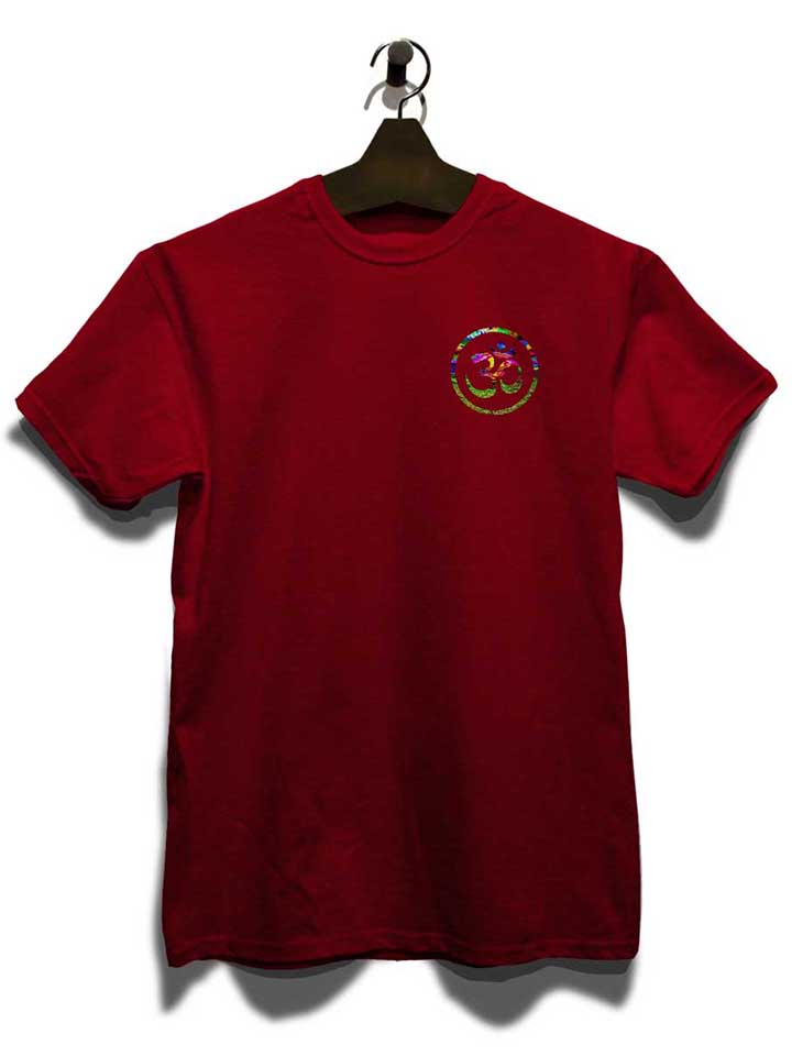 om-symbol-batik-chest-print-t-shirt bordeaux 3