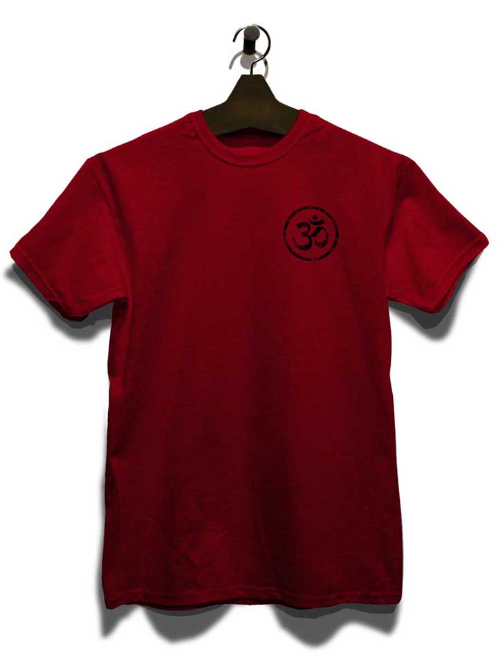 om-symbol-vintage-chest-print-t-shirt bordeaux 3