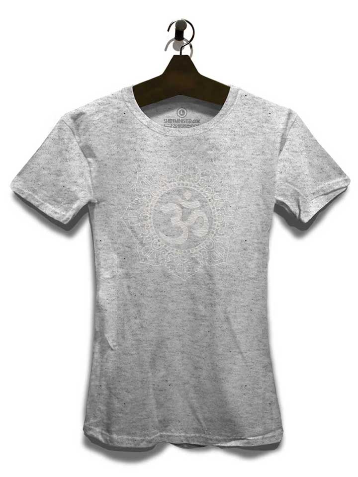om-symbol-white-damen-t-shirt grau-meliert 3