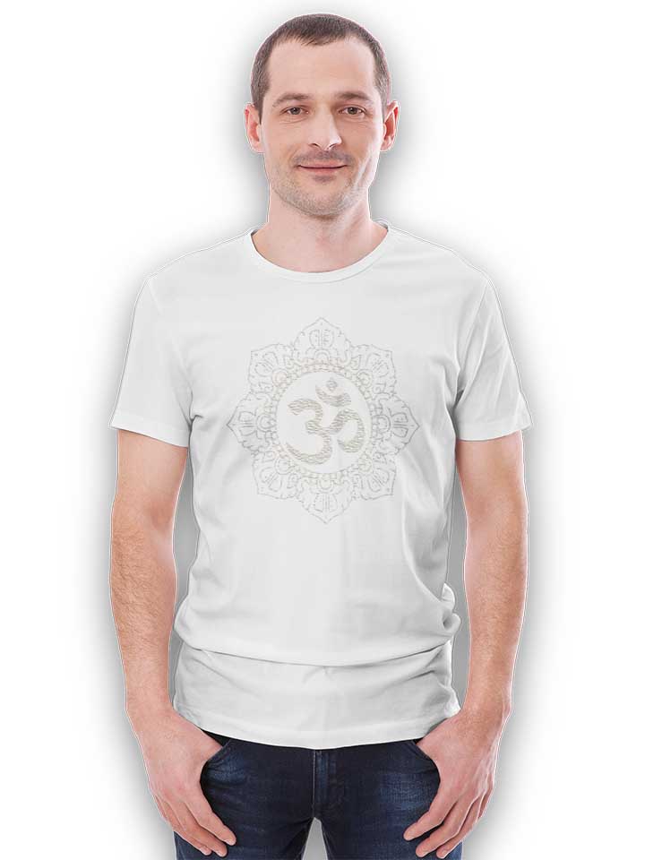 om-symbol-white-t-shirt weiss 2