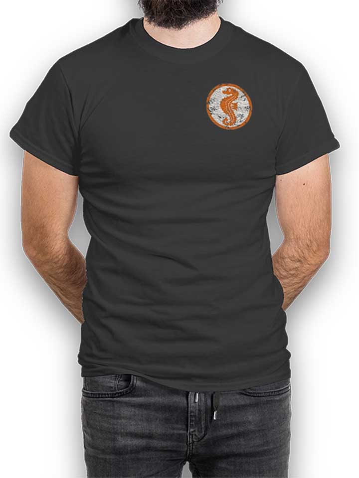 Seepferdchen Logo Vintage Chest Print T-Shirt dark-gray L