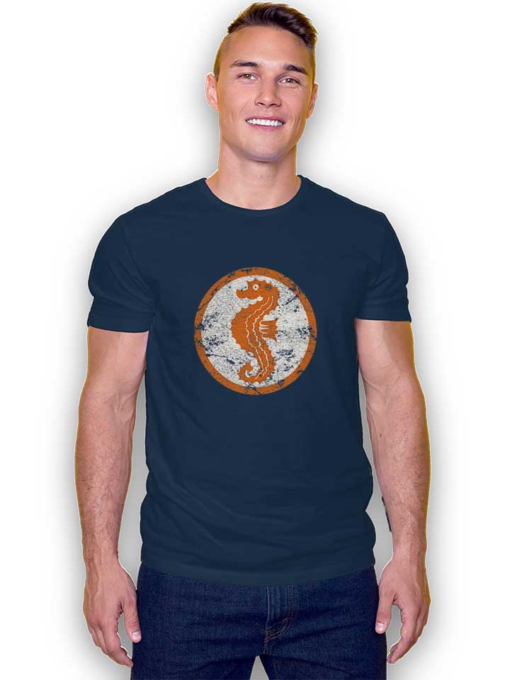 seepferdchen-logo-vintage-t-shirt dunkelblau 2