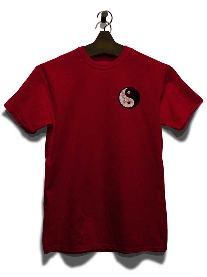 yin-yang-vintage-chest-print-t-shirt bordeaux 3